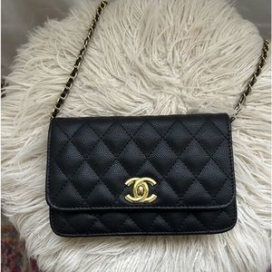 Quilted crossbody Chanel purse